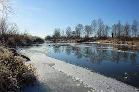 О появлении временных ледовых образований на реках и водоемах области.