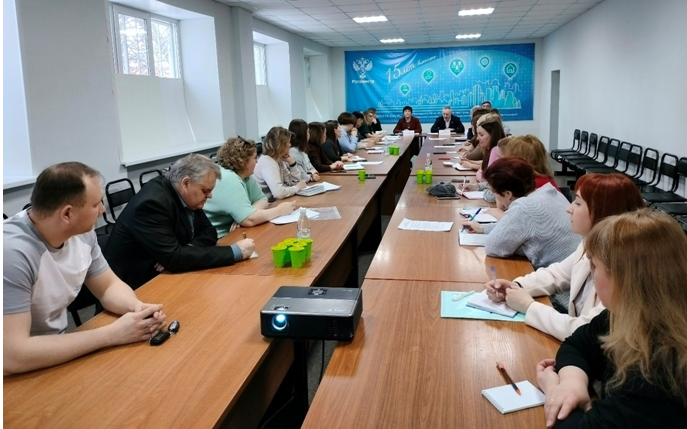 В Управлении Росреестра по Вологодской области состоялась рабочая встреча с кадастровыми инженерами. В Управлении Росреестра по Вологодской области состоялась рабочая встреча с кадастровыми инженерами.